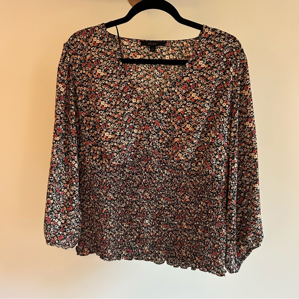 NWT Eclair floral v-neck smocked blouse 1X